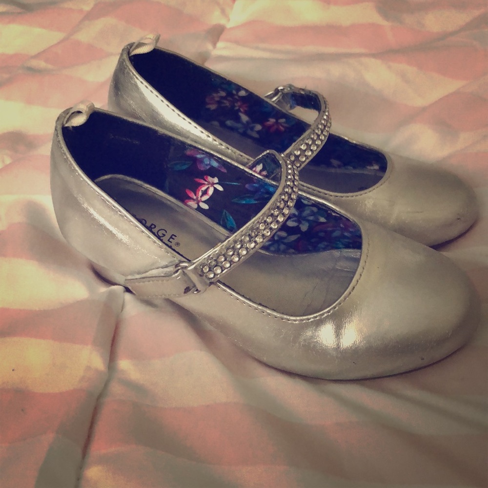 Little girls shoes